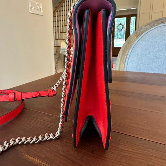 Ferragamo Vara Hearts Shoulder Bag in Candy Apple Red RARE - Picture 15 of 16